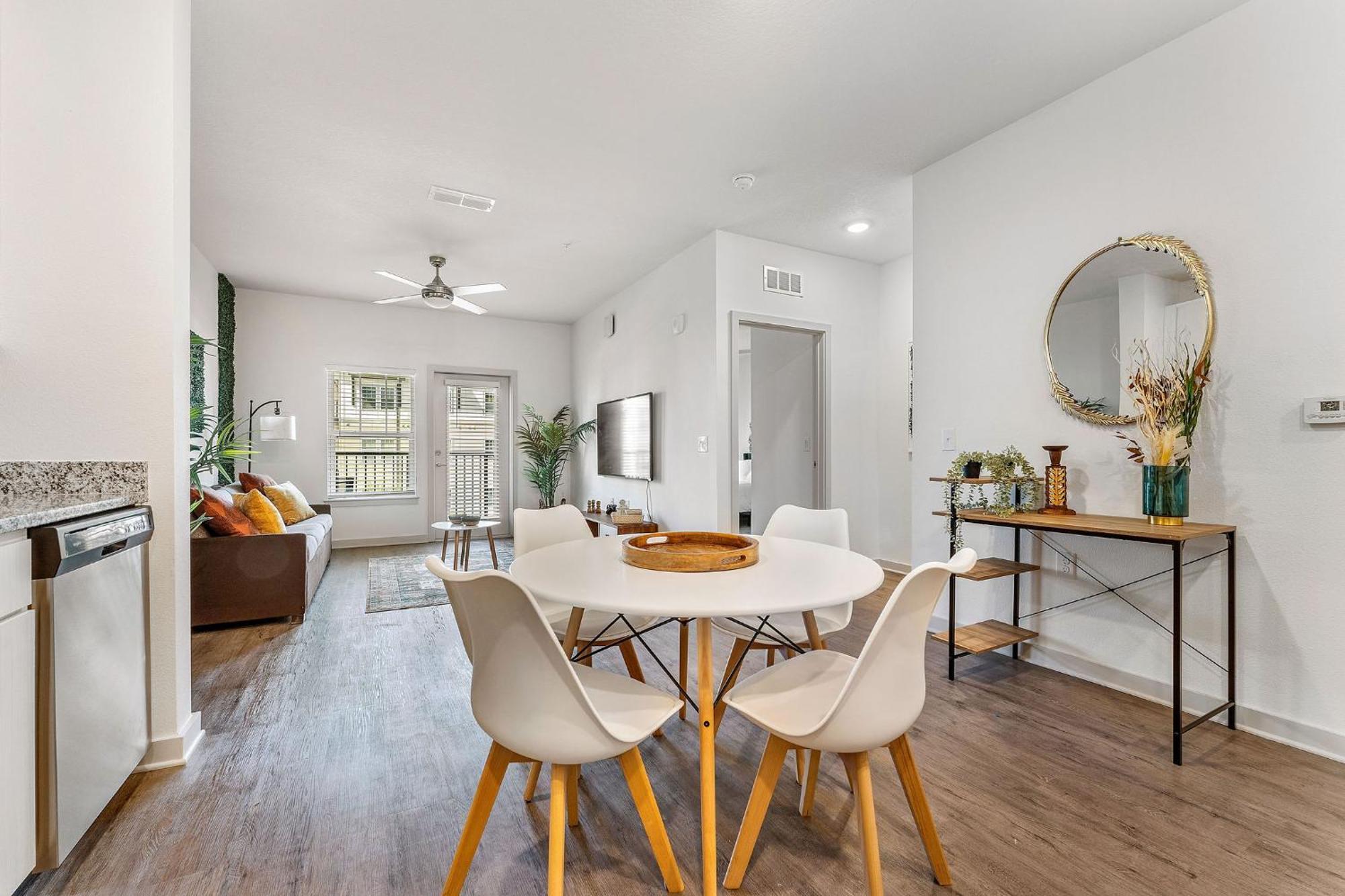 Complete Lush Green Apartment 10 Min To Parks Pets Allowed, Resort-Style Amenities 奥兰多 外观 照片